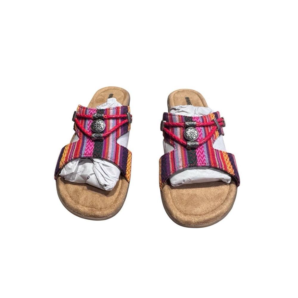 NWOT Minnetonka Silverstone 360 Thong Sandals Size 6 Woven Frisco Stripe